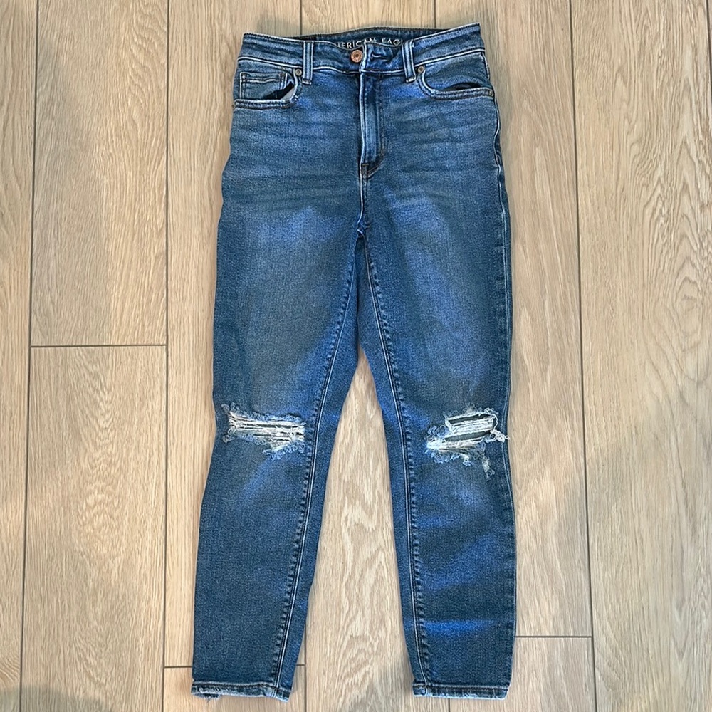 American Eagle Outfitters Mom Style Blue Jeans